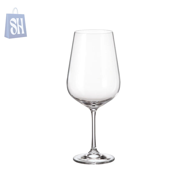 كؤوس زجاجية فاخرة بتصميم أنيق – لفخامة لحظاتك الخاصة!