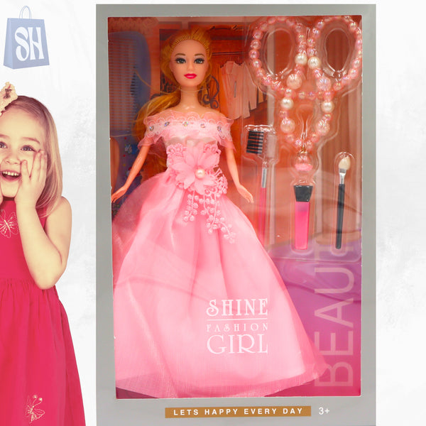 دمية Shine Fashion Girl – أناقة وتألق كل يوم!
