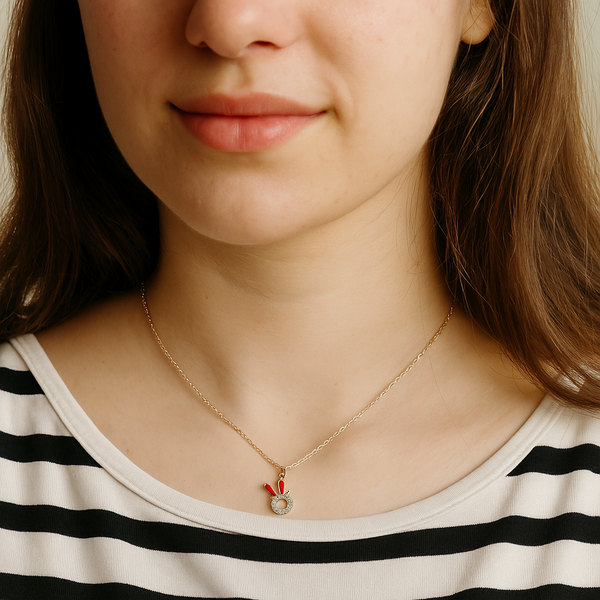 قلادة أرنب لطيف