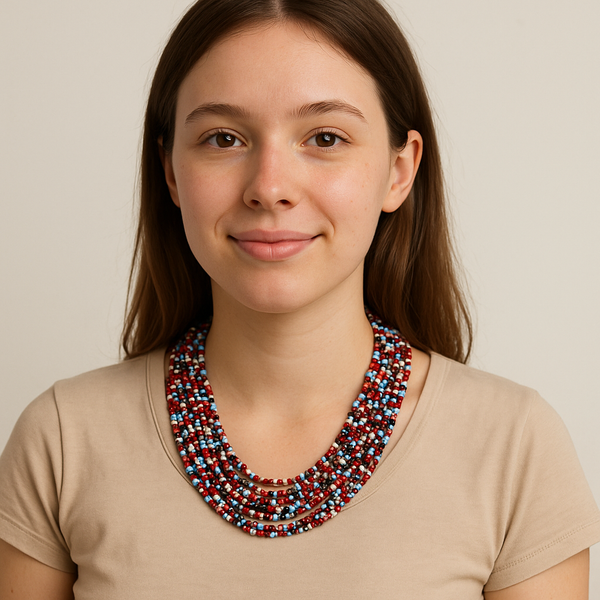 قلادة ديزرت بلوم المرصعة بالخرز