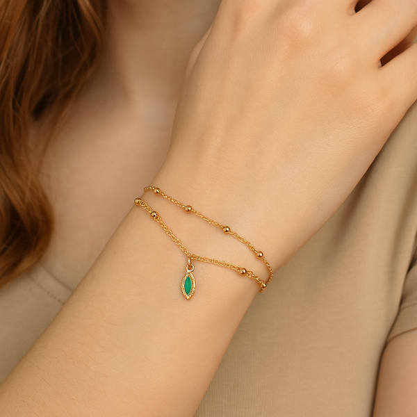 سوار أنيق على شكل ورقة شجر