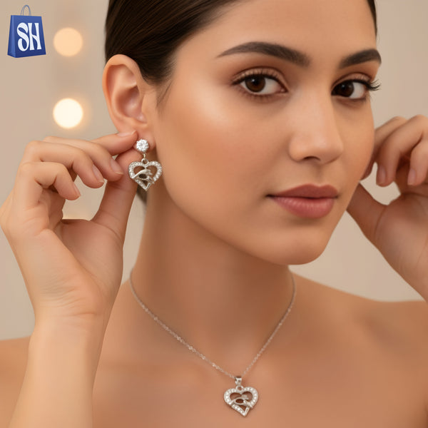 مجموعة مجوهرات أنيقة على شكل قلب مستوحاة من الإمارات العربية المتحدة