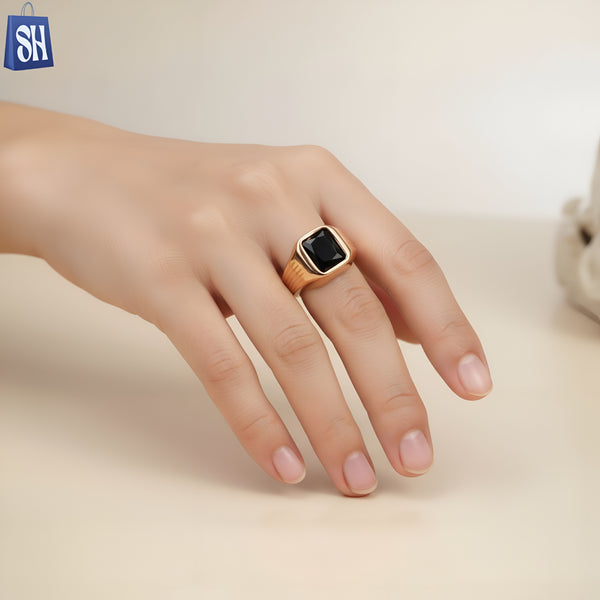 خاتم الزمرد الأسود الجريء