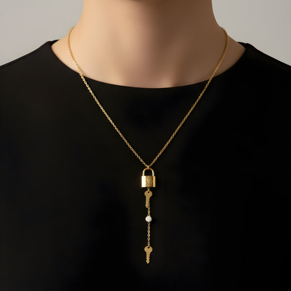 قلادة القفل