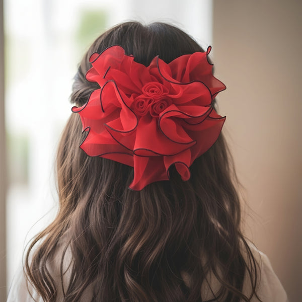 مشبك شعر على شكل وردة حمراء رومانسية