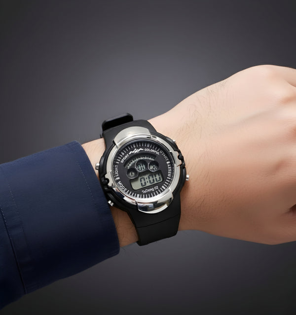 «ساعة ترايل بليز™ الرقمية متعددة الوظائف للمغامرات»